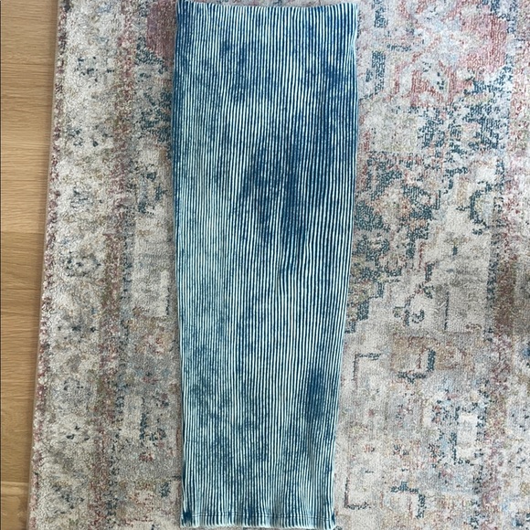 Blue Ribbed Two-Piece Set - Picture 3 of 4